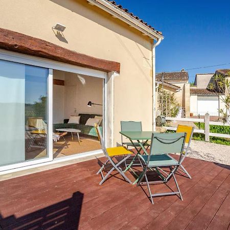 Guesthouse Les Maurins Saint-Sulpice-de-Faleyrens ภายนอก รูปภาพ