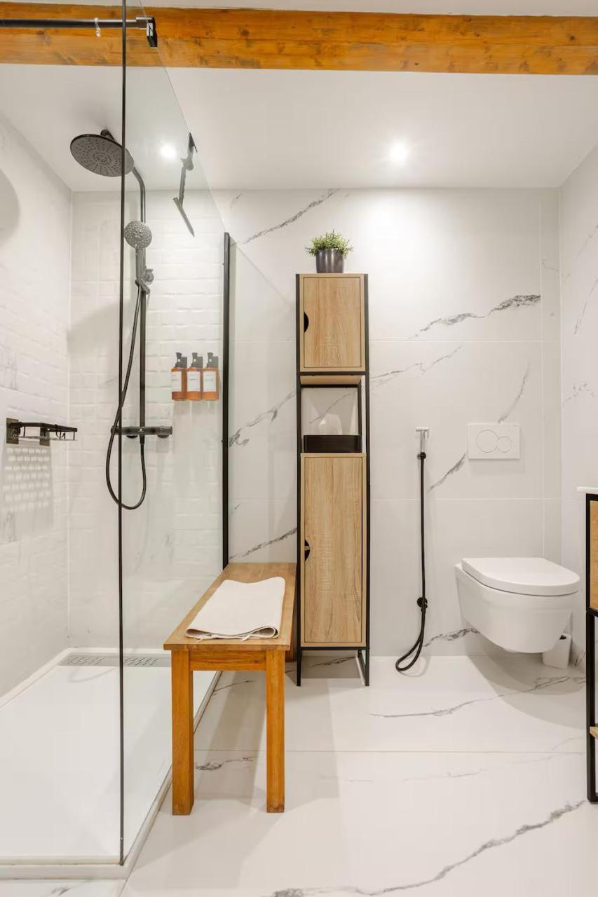 Guesthouse Les Maurins Saint-Sulpice-de-Faleyrens ภายนอก รูปภาพ