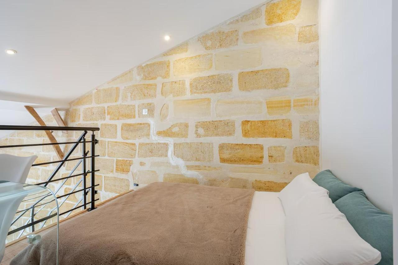 Guesthouse Les Maurins Saint-Sulpice-de-Faleyrens ภายนอก รูปภาพ